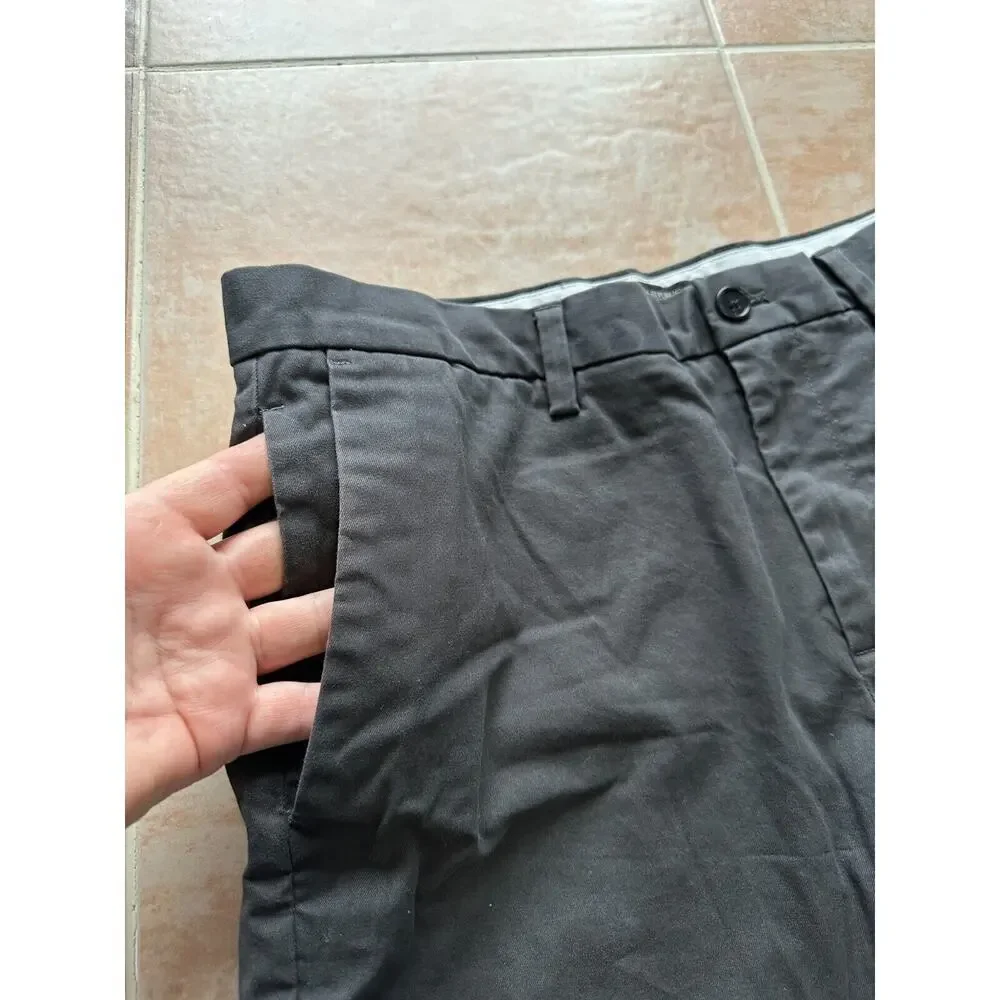Banana Republic‎ Aiden Short 9 solid rock Grey Men size 32